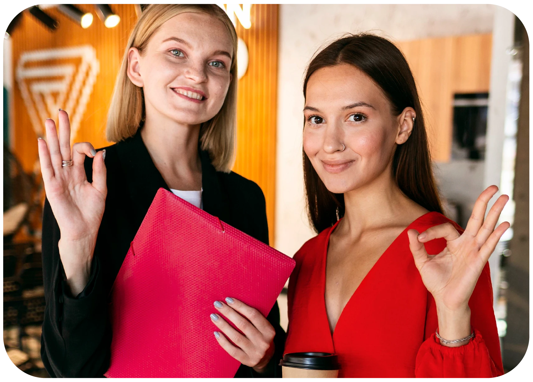 Happy_business_AbsoluteYOU